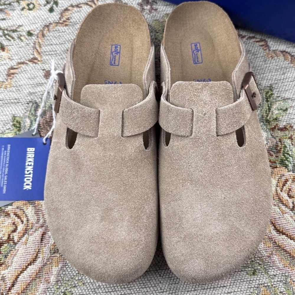 Men's Size 8 Narrow Width New With Damaged Box Taupe Birkenstock Boston Clog